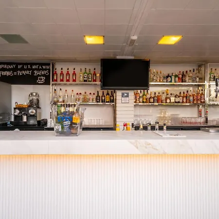 Cettia (adults Only) 4*