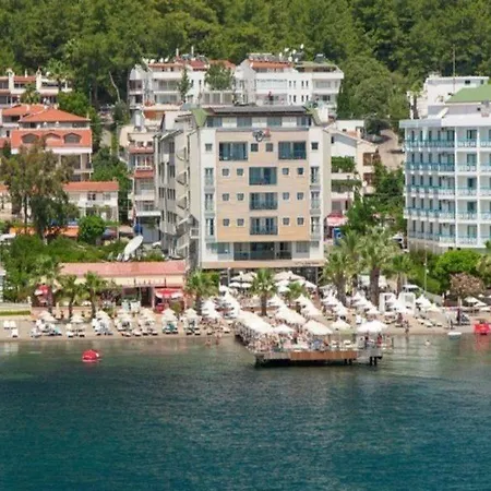 Cettia Hotel 4*