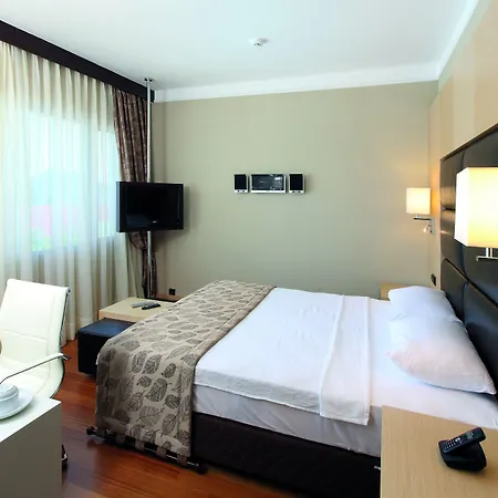 塞提雅海滩度假酒店 4*