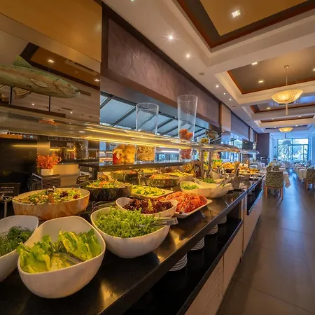 塞提雅海滩度假酒店 4* 马尔马里斯