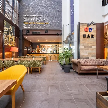 塞提雅海滩度假酒店 酒店 马尔马里斯