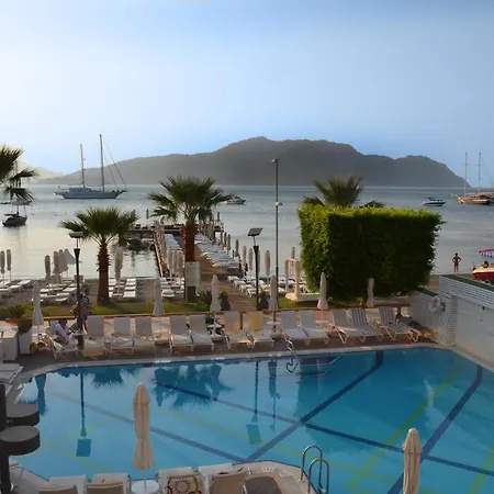 塞提雅海滩度假酒店 酒店 4*