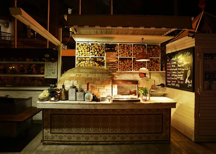 Cettia (adults Only)