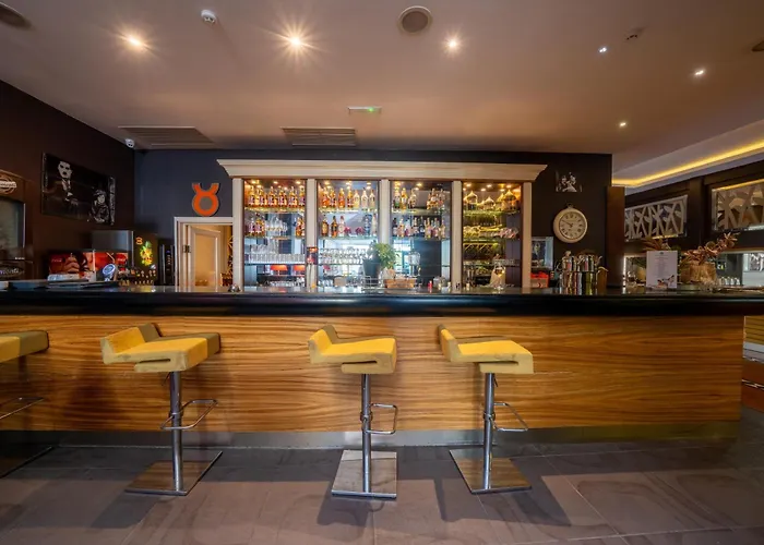 Cettia (adults Only)